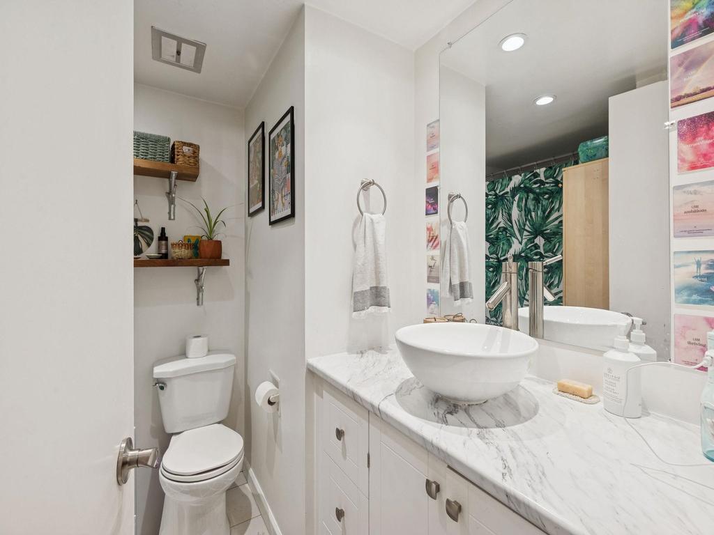 Listing Image for R3096001