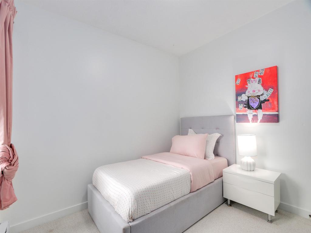 Listing Image for R3096019