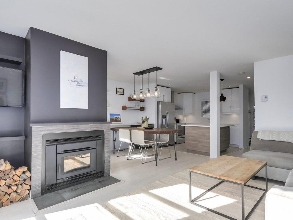 Listing Image for R3096019