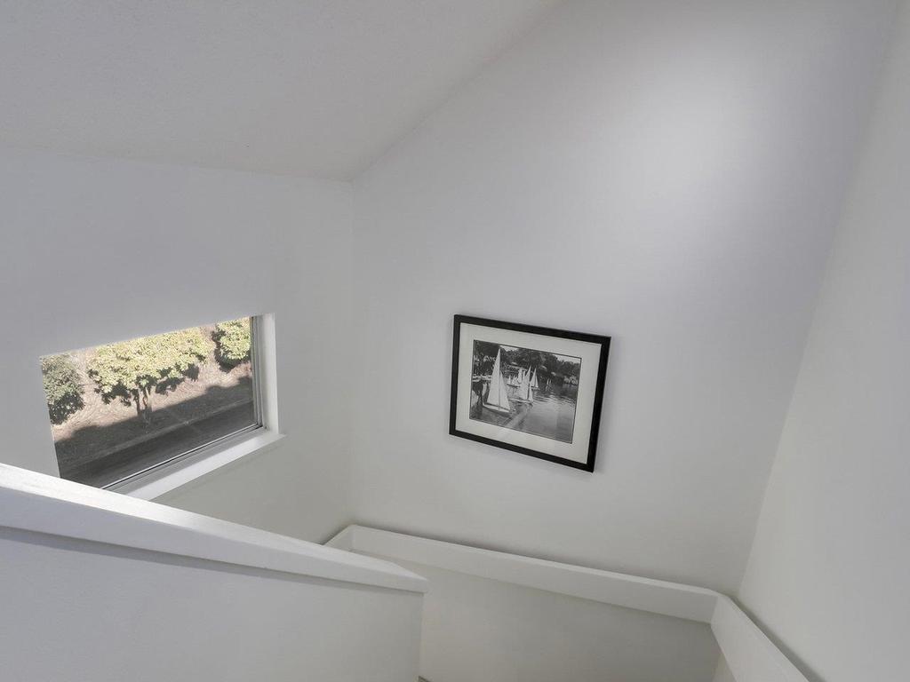 Listing Image for R3096019