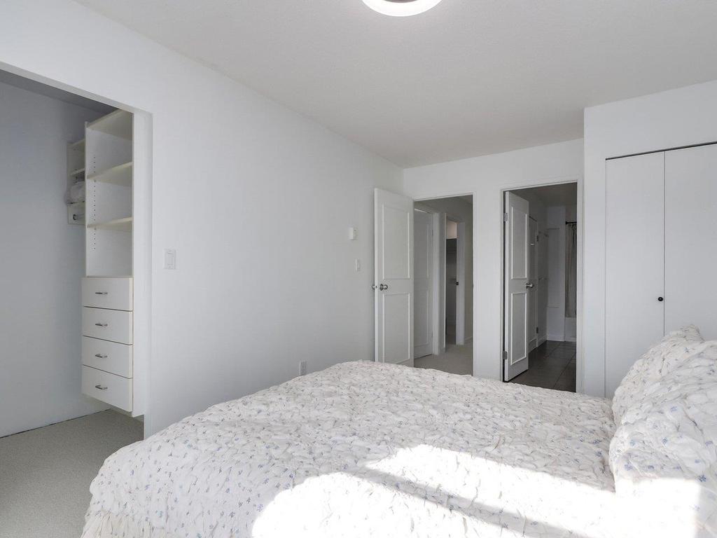 Listing Image for R3096019