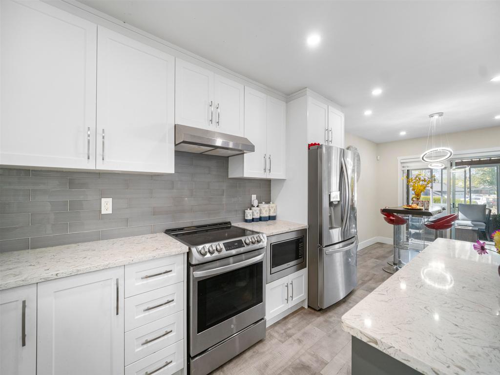 Listing Image for R3096020