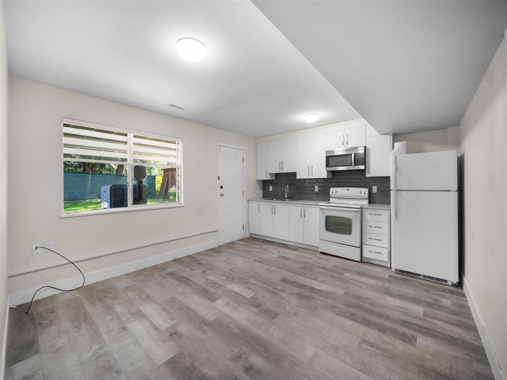 Listing Image for R3096020