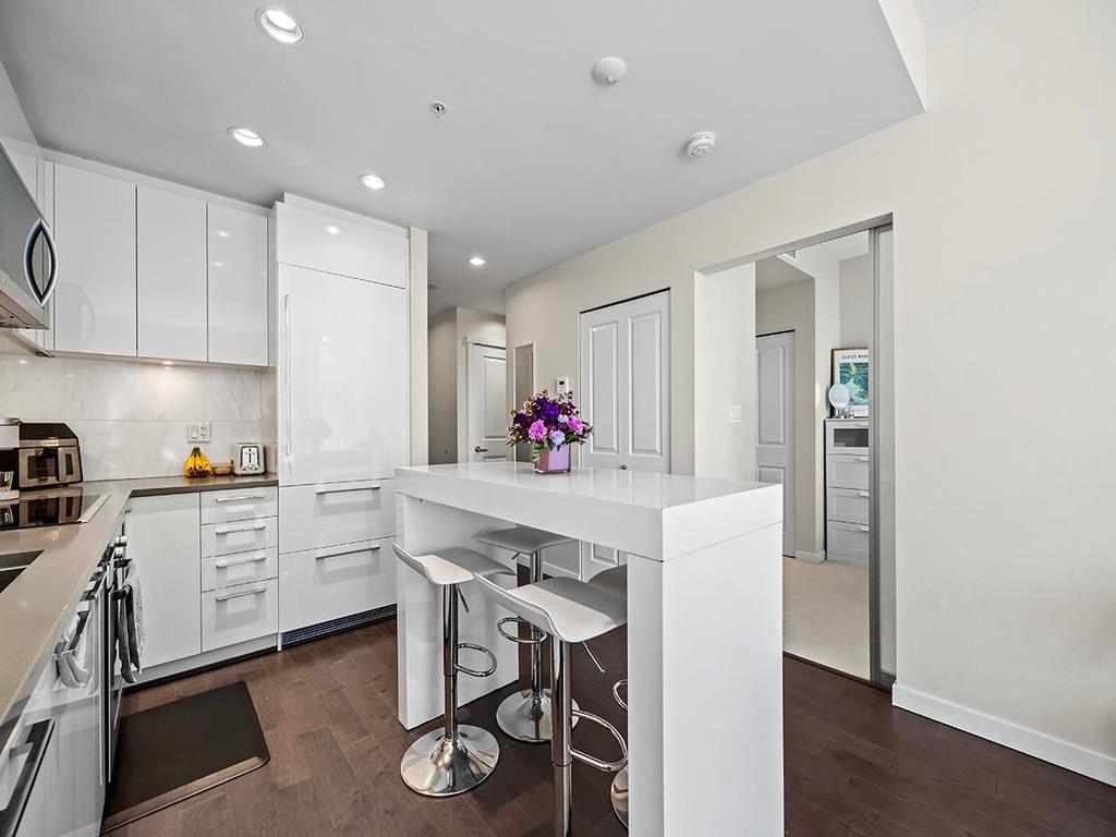 Listing Image for R3096030