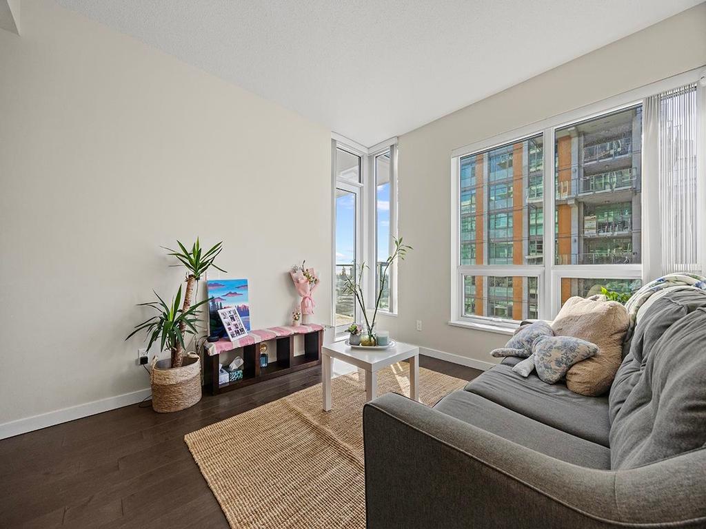 Listing Image for R3096030