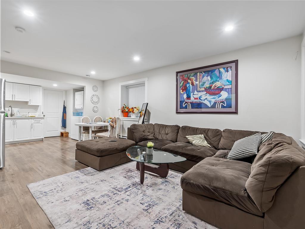 Listing Image for R3096031