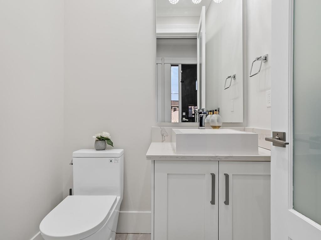 Listing Image for R3096031