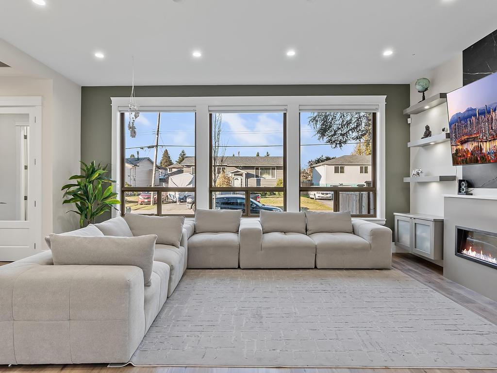 Listing Image for R3096031