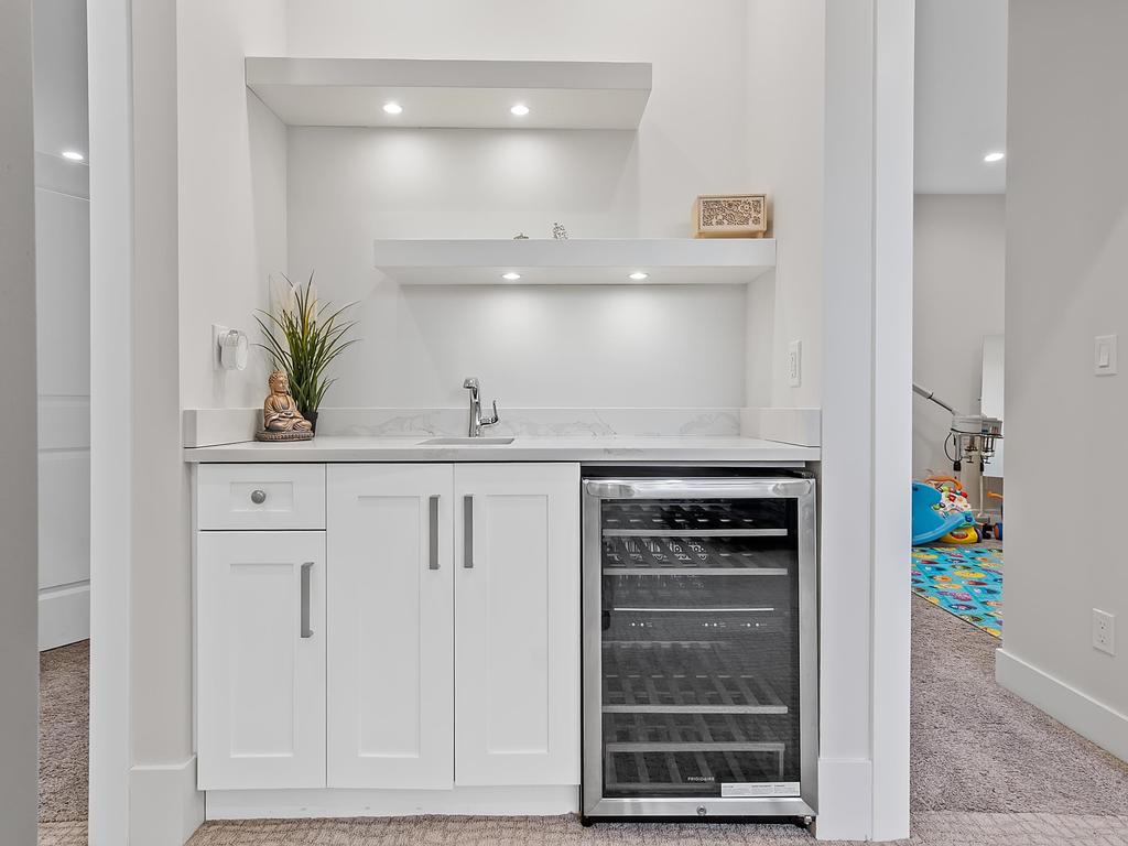 Listing Image for R3096031