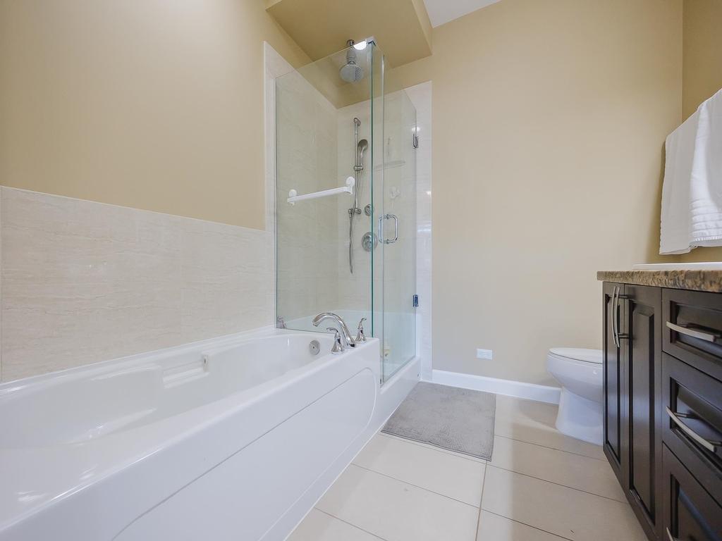 Listing Image for R3096064