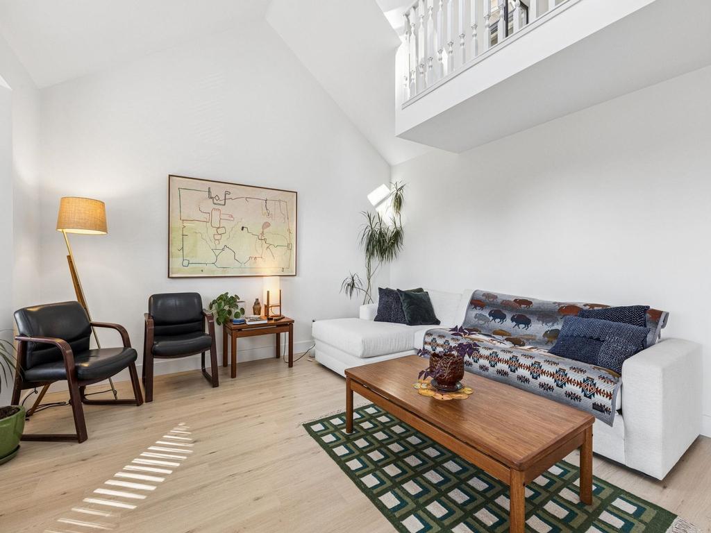 Listing Image for R3096065