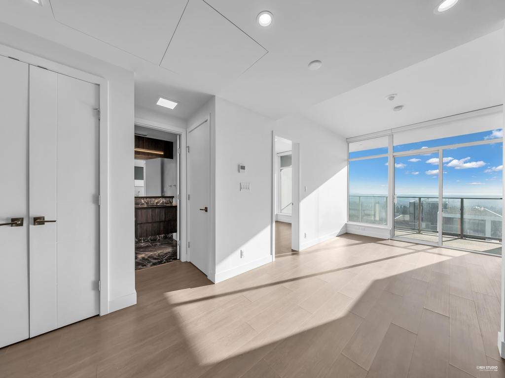 Listing Image for R3096076