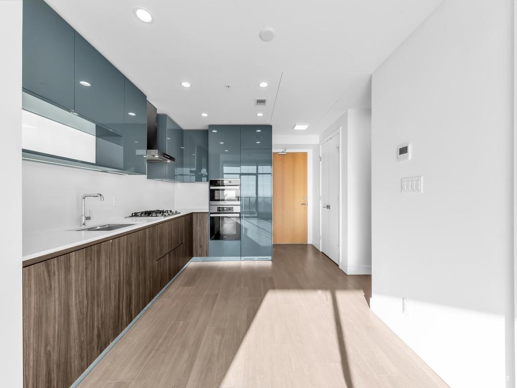 Listing Image for R3096076