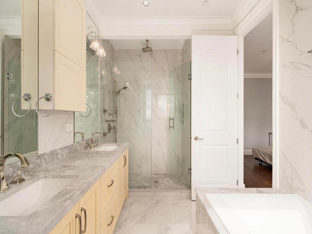 Listing Image for R3096081