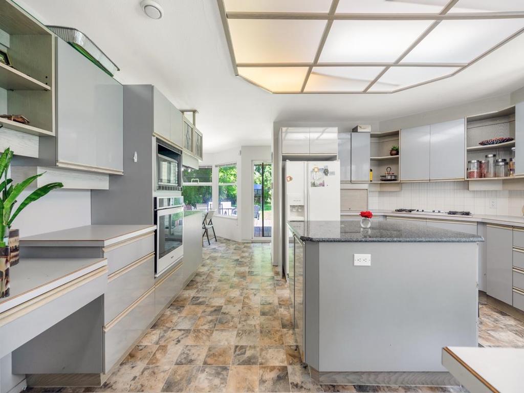 Listing Image for R3096131