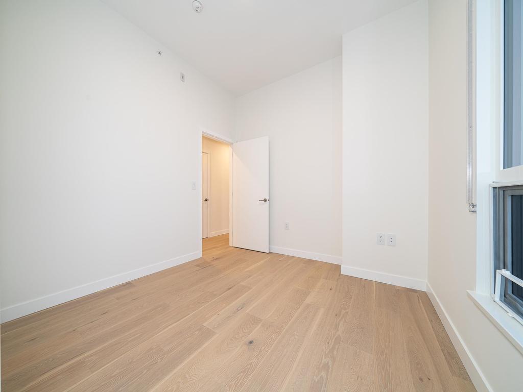 Listing Image for R3096163