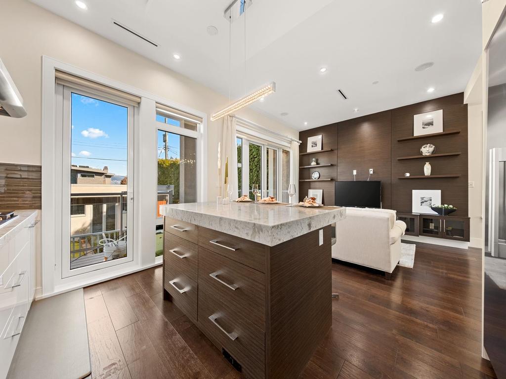 Listing Image for R3096179