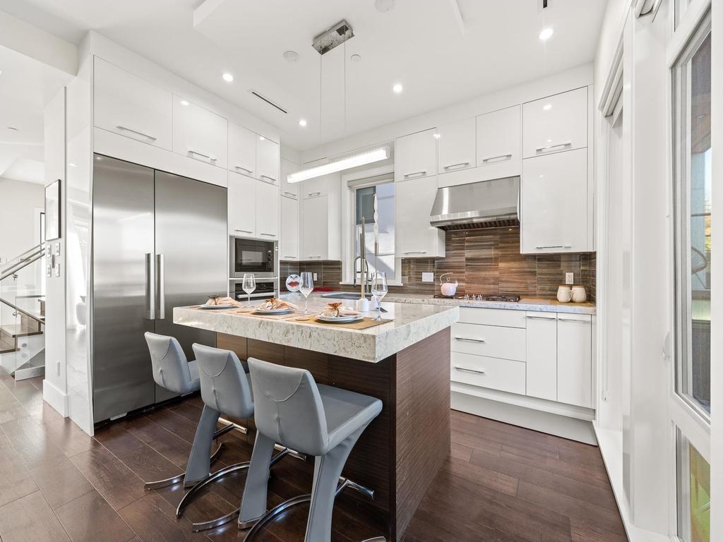 Listing Image for R3096179