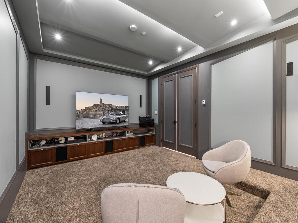 Listing Image for R3096234