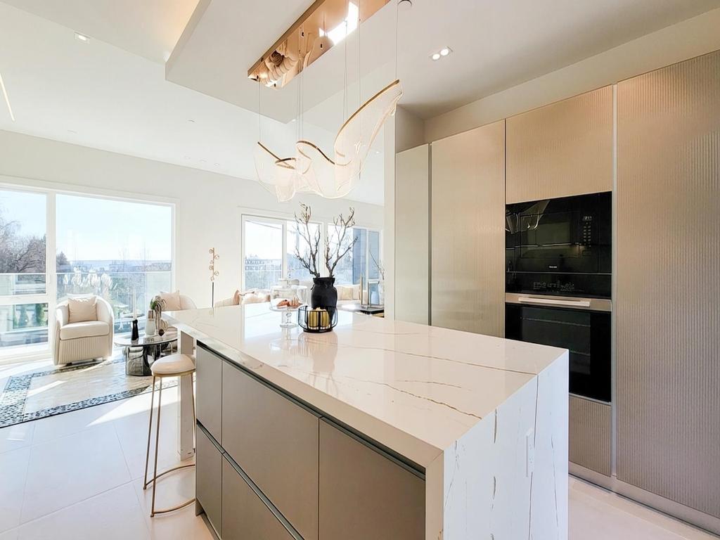 Listing Image for R3096245