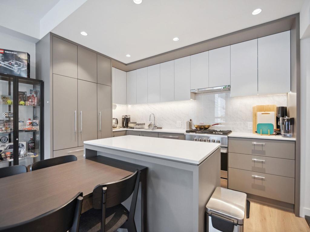 Listing Image for R3096281