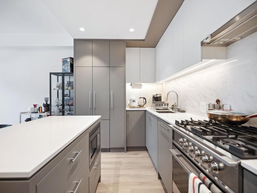 Listing Image for R3096281