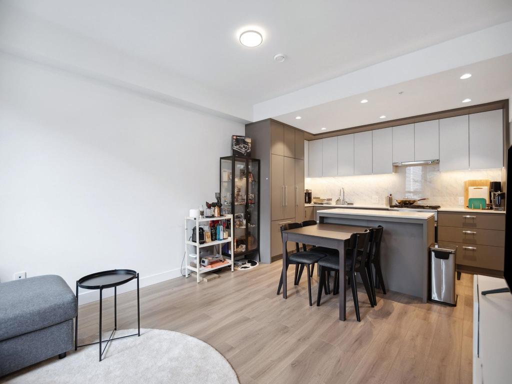 Listing Image for R3096281