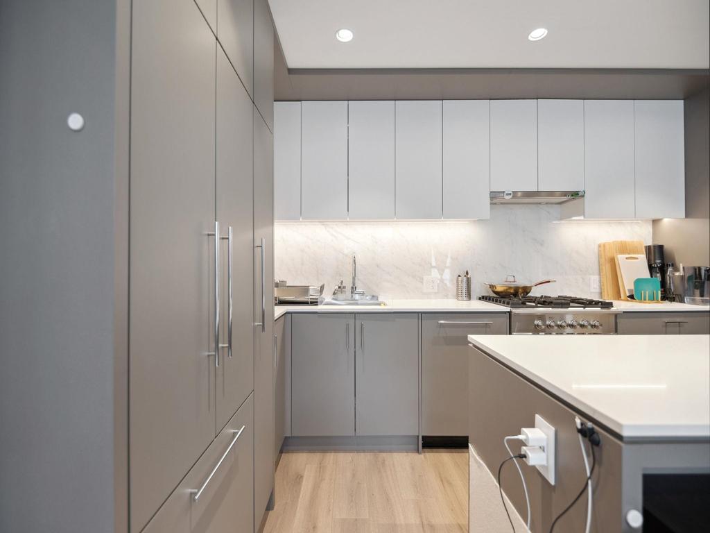 Listing Image for R3096281