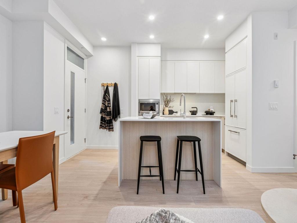 Listing Image for R3096282