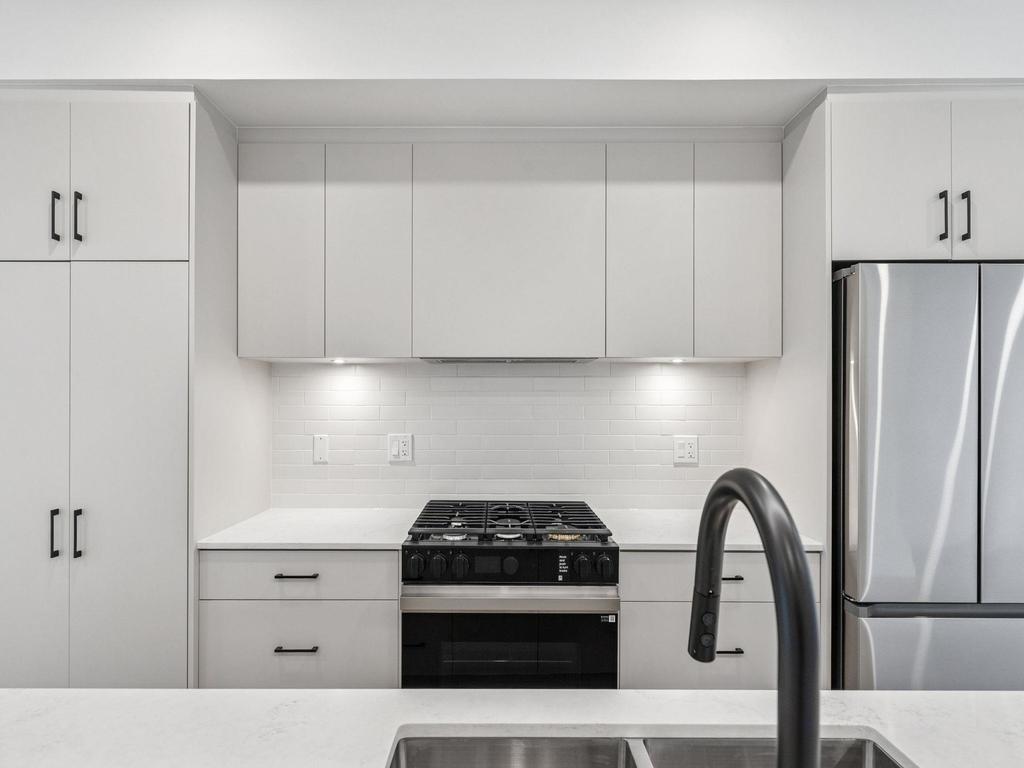 Listing Image for R3096299