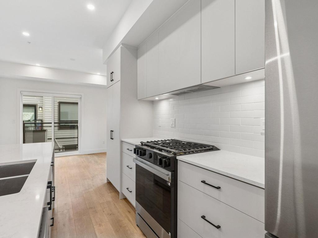 Listing Image for R3096299