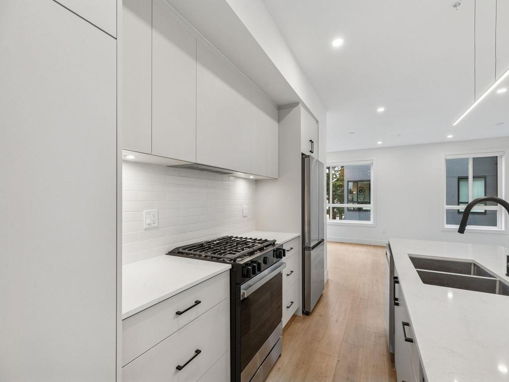 Listing Image for R3096299