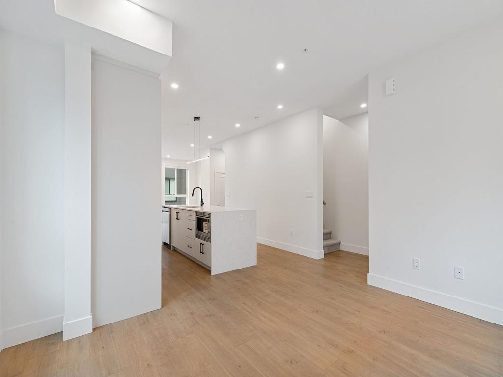 Listing Image for R3096299