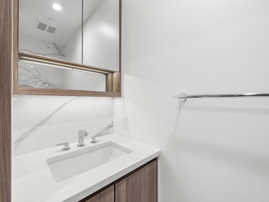 Listing Image for R3096329