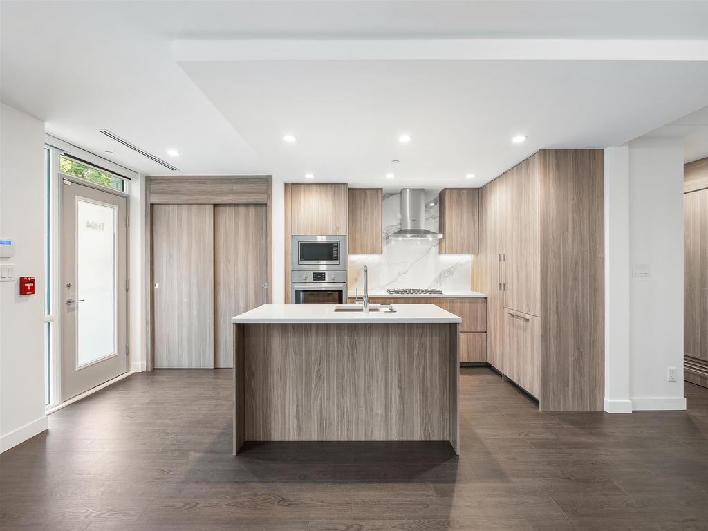 Listing Image for R3096329