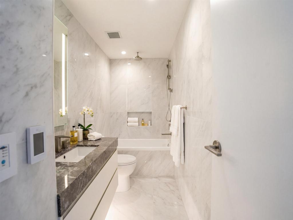 Listing Image for R3096395