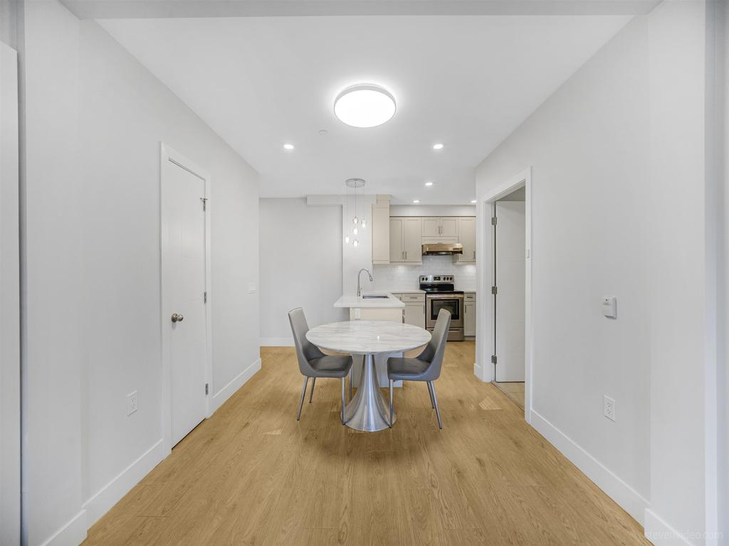 Listing Image for R3096417