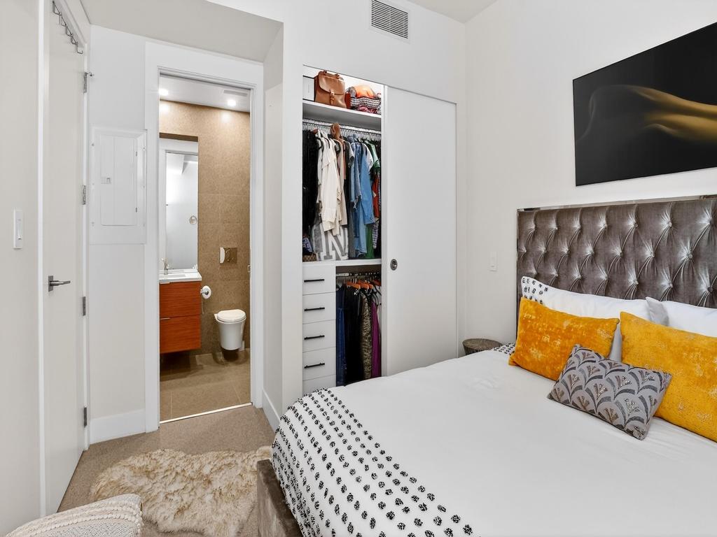 Listing Image for R3096423