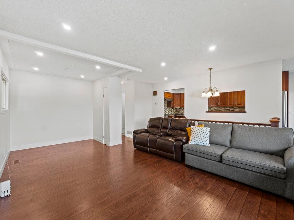 Listing Image for R3096424