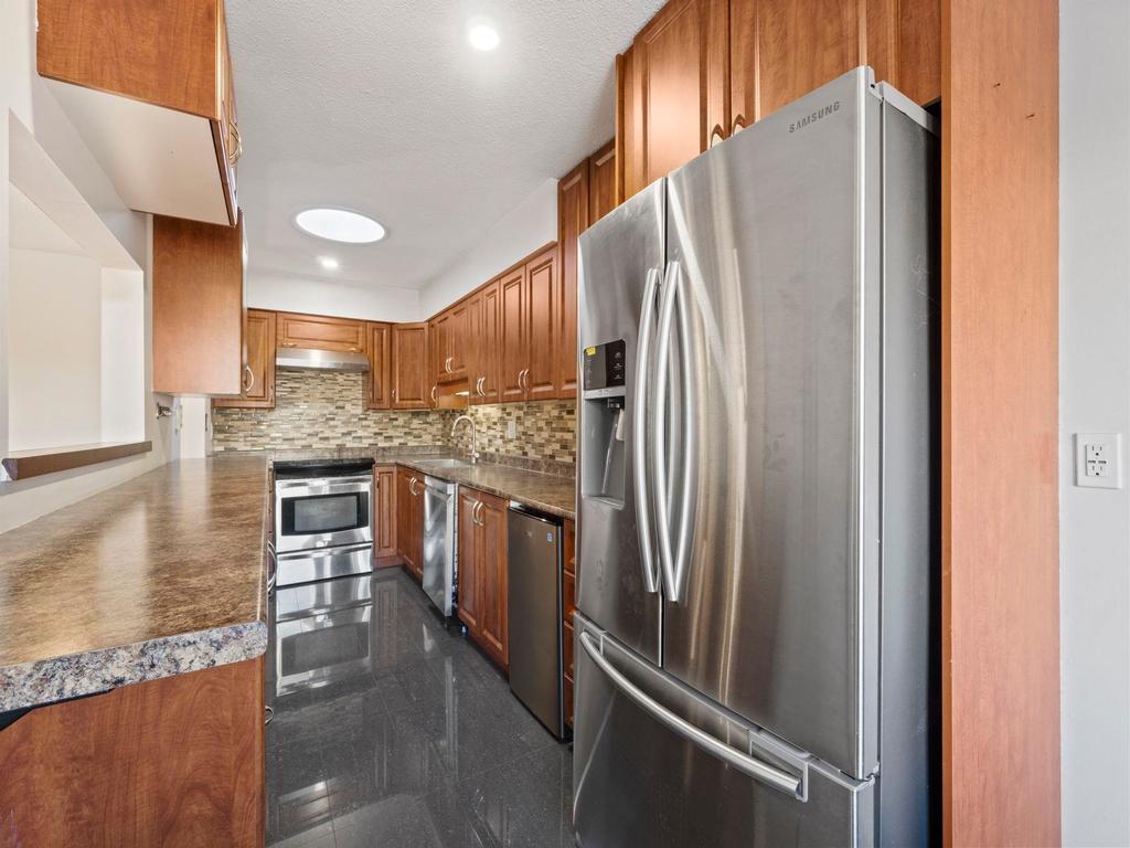 Listing Image for R3096424