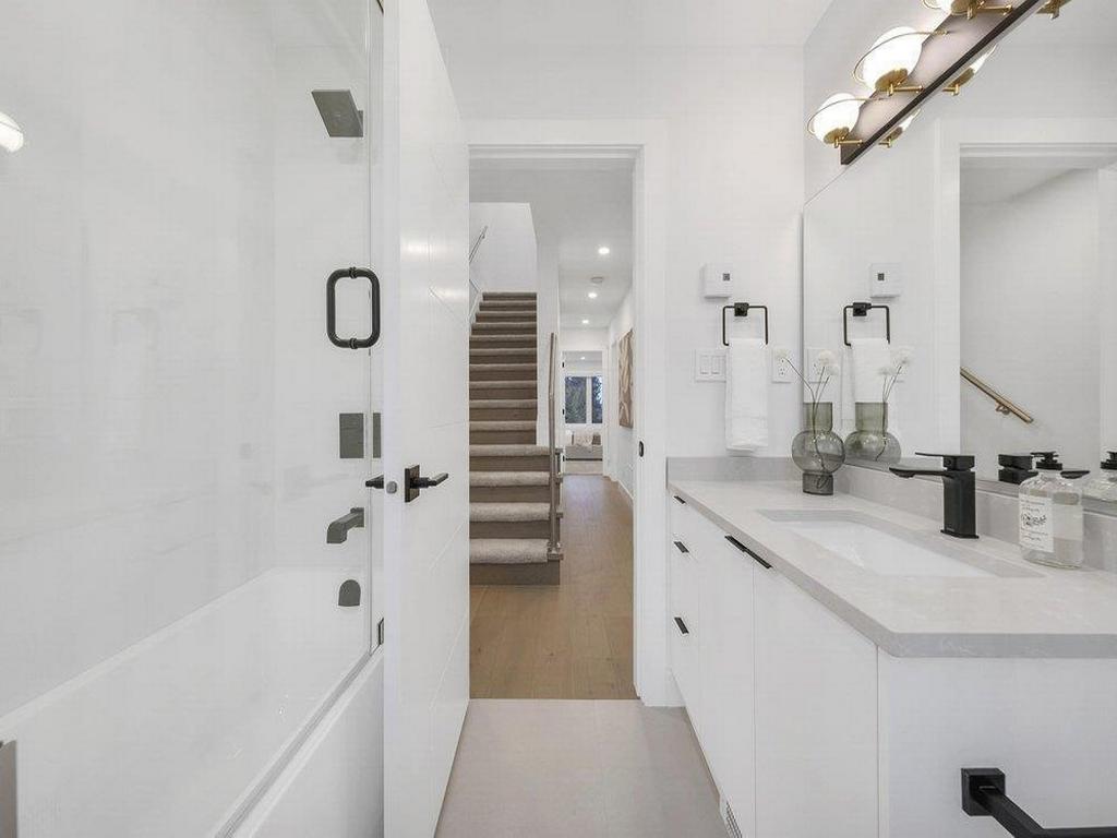 Listing Image for R3096442