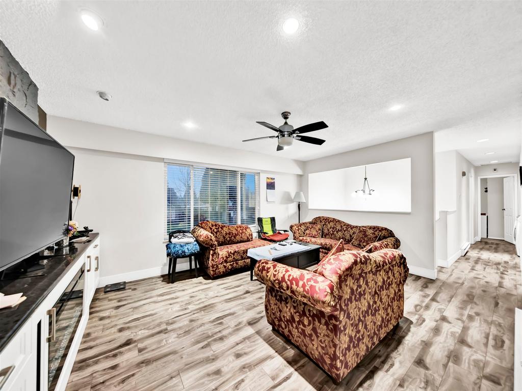 Listing Image for R3096453