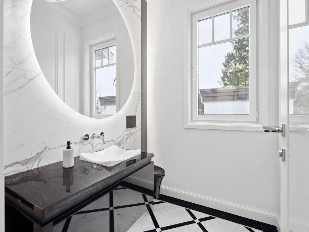 Listing Image for R3096456