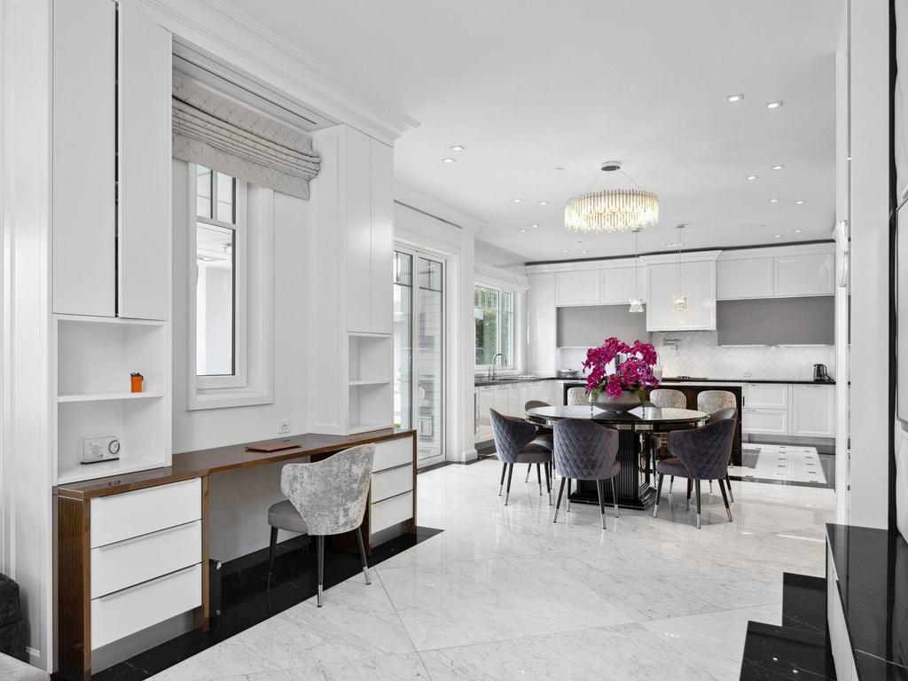 Listing Image for R3096456