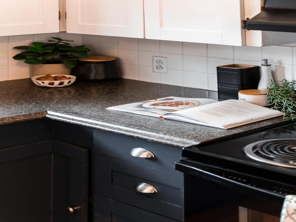 Listing Image for R3096467