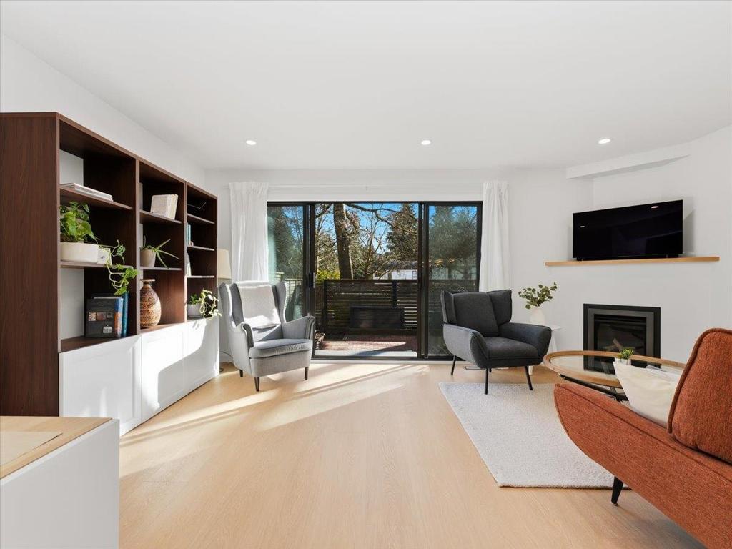 Listing Image for R3096481