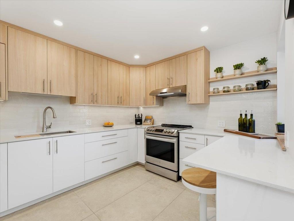 Listing Image for R3096481