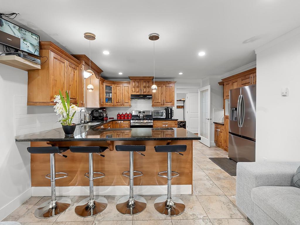 Listing Image for R3096488