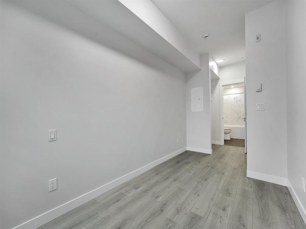 Listing Image for R3096560