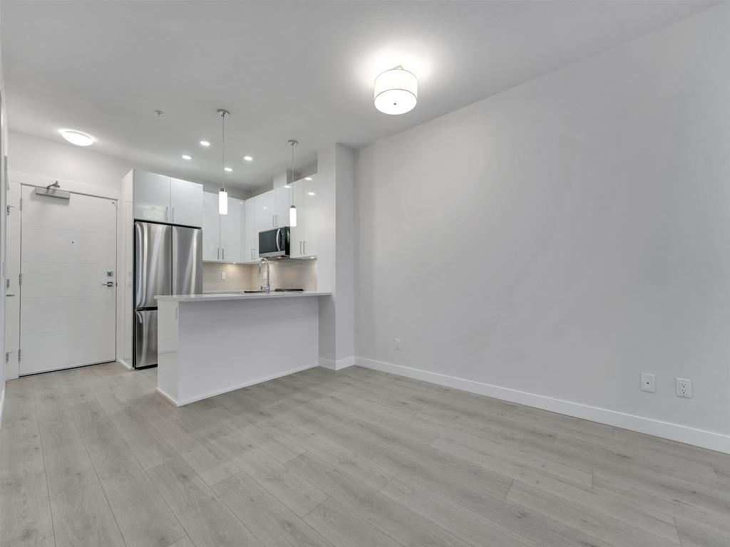 Listing Image for R3096560